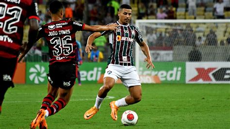 Botou Na Roda V Deo Troca De Passes Do Fluminense Contra O