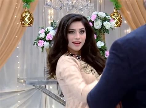 Neelum Muneer And Ahsan Khan Dance On Their Latest Song Comments