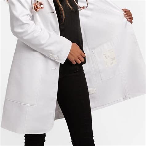 Women S Lab Coats Women S Medical Uniforms And Labcoats Figs Figs