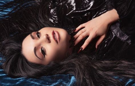 Wallpaper Black Woman Blue Model Beauty Brunette Look Bed For Mobile And Desktop Section