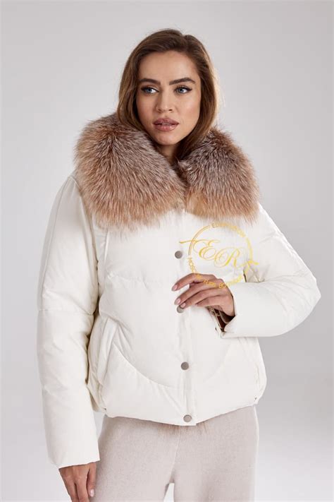 Заказать Короткую белую пуховик с мехом с доставкой | Артикул: TG-526 ...