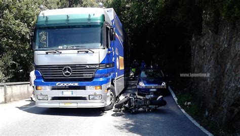 Lamezia Incidente Tra Moto E Camion Ferito Centauro Il Lametino It