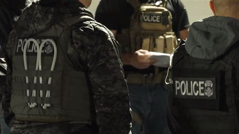 Ice Agents Blast La S Frustrating Sanctuary Policies As They Work To Nab Criminal Illegal