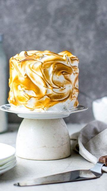 𝗔𝗻𝗶𝘀𝘀𝗮 𝗸𝗲𝗯𝗼𝘂𝗿 on Instagram Lemon meringue cake Un délicieux gâteau