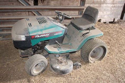 Murray Ultra Garden Tractor - Auction Ohio