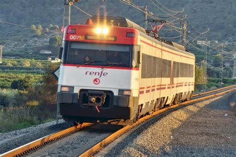 Renfe Supera Los Abonos Gratuitos Expedidos Para Cercan As Y