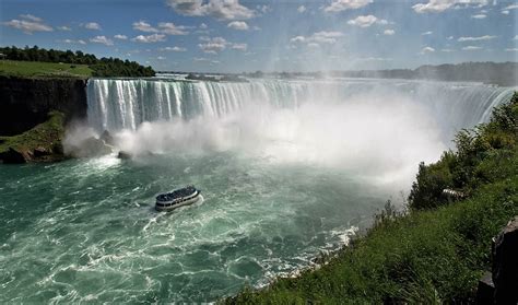 5-five-5: Niagara Falls (Canada)