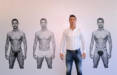 Cristiano Ronaldo Used To Tell Manchester United Teammates He Looked Better Naked Than Rival