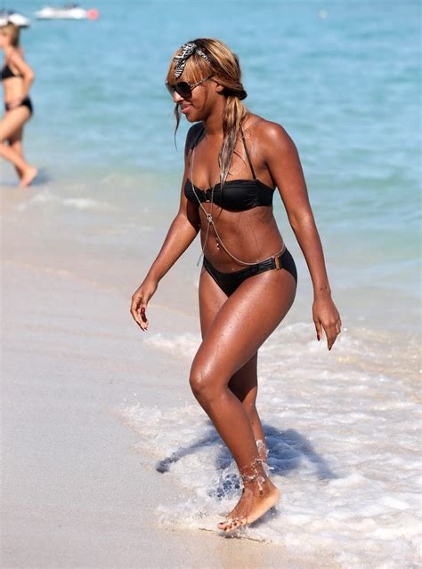 Alexandra Burke Showing Off Her Bikini Body On A Beach In Miami Porn