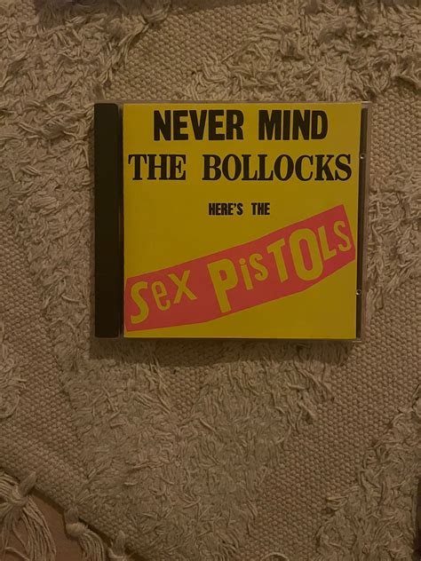Se produkter som liknar Sex Pistols Never mind the på Tradera