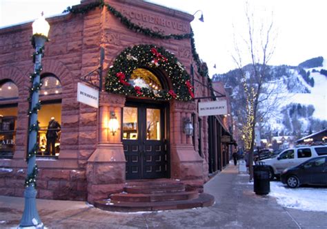 Aspen Shopping Mall - Aspen Shopping Mall