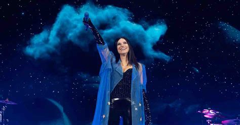 Laura Pausini Annuncia Il Suo Docu Concerto Laura 30 World Tour