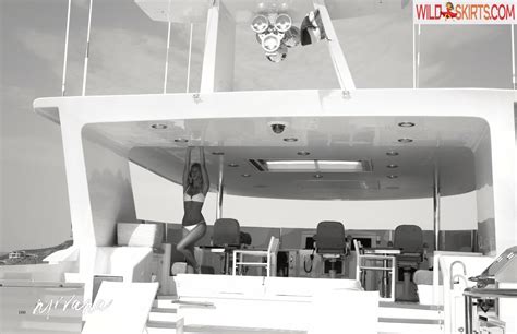 Lindsay Elise Lindsaydemyan Nude Instagram Leaked Photo