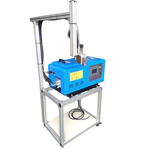 Shenzhen Mingqi Robot L Hot Melt Glue Machine With Gear Pump Used For Spraying Strips And Dots