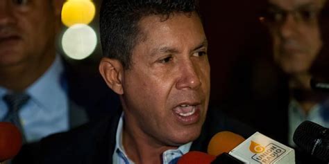Ex gobernador chavista comparó ser gay con la drogadicción Que ningún hijo o nieto agarre esa