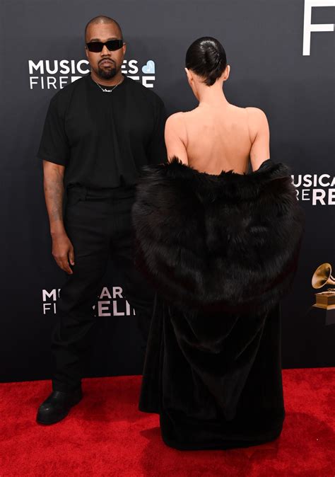 How Style Experts Reacted To Bianca Censoris Naked Grammys Dress