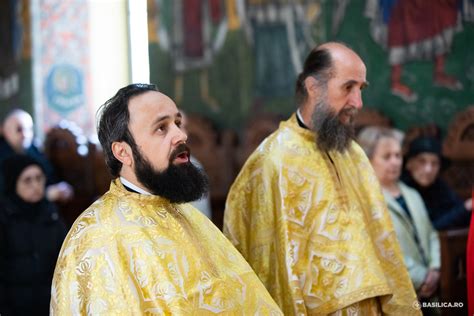 Te Deum De Ziua Rom Nit Ii Balcanice N Imagini Basilica Ro