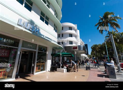 Lincoln Road Mall South Beach Miami Beach Florida Usa Stock Photo