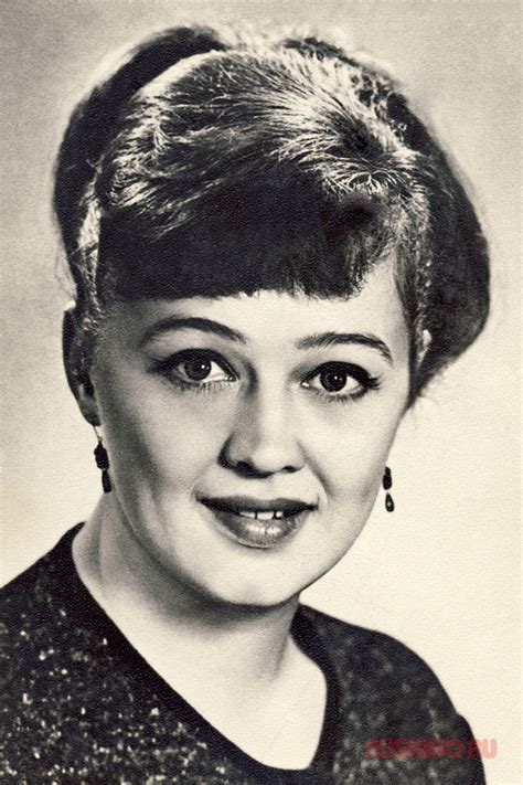 Алина Покровская — биография, фильмография, фотографии актрисы