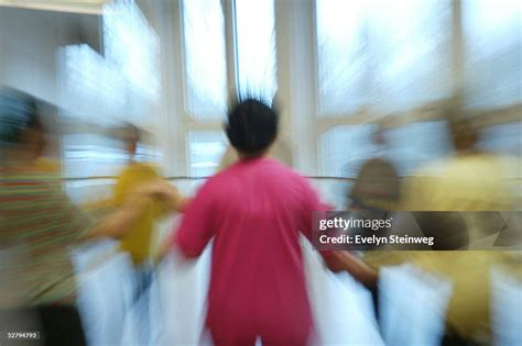 HT 16, Hamburg, 08.12.03 News Photo - Getty Images