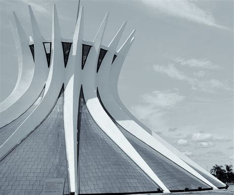 Oscar Niemeyer l architecte du Brésil Moderne