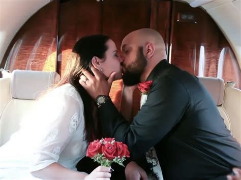 A Las Vegas Company Offers Mile High Club Flights With Satin Sheets Sex Position Pillows And