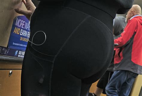 Vpl Juicy Ass Latina Milf In Black Leggings At Checkout Forum