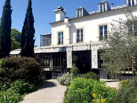 A Guide to the Hidden Gems in Paris - Emma Eats & Explores