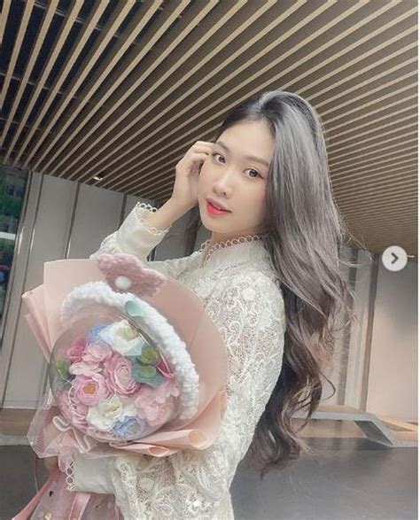 Hot Girl X S H U V Ng Eo Con Ki N Khi N Ch Em Ph T H N I N Nh