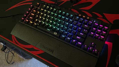 Redragon Vishnu K596 Review: A High Quality RGB Gaming Keyboard Under ...