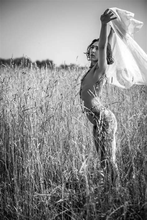 Nude Yoga Instructor 31 Pics XHamster