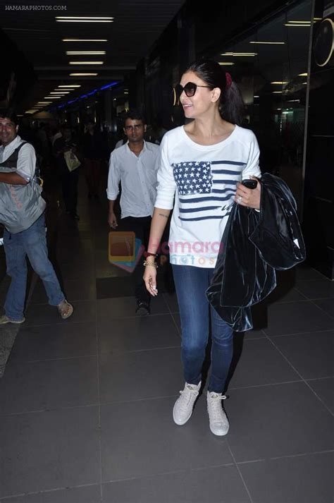 Sushmita Sen Snapped As She Returns From London In An Amazing Casual