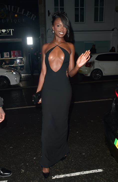 Sexy Leomie Anderson Dazzles In Hot Dress With Subtle Hints 12thBLOG