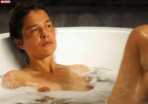 Meike Droste nude pics página