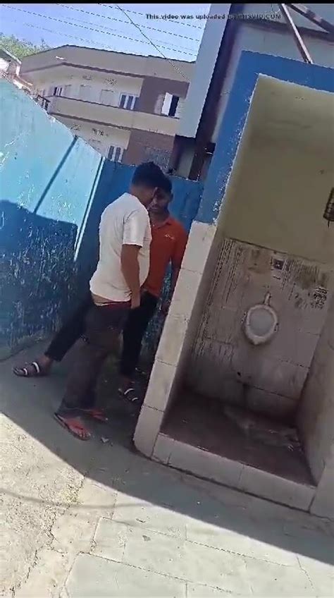 Indian Gay Urinal Fuck ThisVid