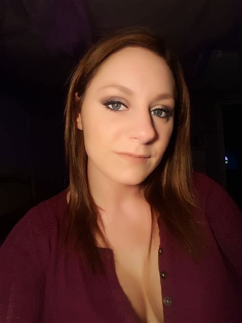 Yarnandbeauty Purple Smokey Eye Tutorial Featuring Naked Ultimate Basics Chocolate Bon Bons