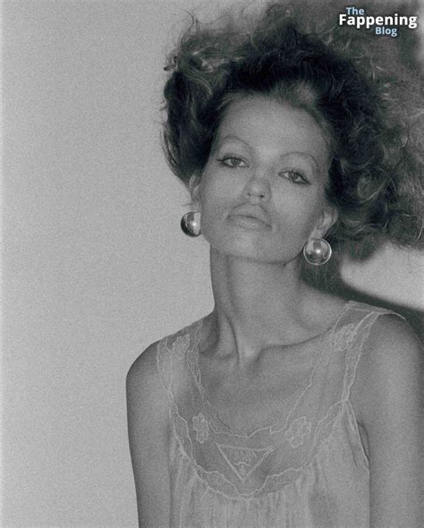 Daphne Groeneveld Nude Sexy Vogue Magazine April Issue Photos Thefappening