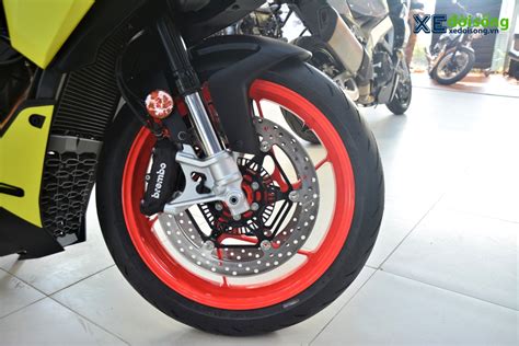 Chi M Ng Ng Aprilia Tuono T N Binh Trong Ph N Kh C Naked Bike T M Trung V A V Vi T Nam