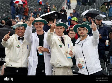 Old trafford fans 2023 hi-res stock photography and images - Alamy