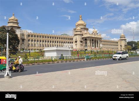 Vidhana Soudha, Bangalore Stock Photo - Alamy