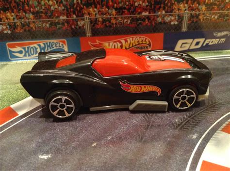 Julian S Hot Wheels Blog Mcdonald S Happy Meal Hot Wheels Toys Challenge Lab Complete