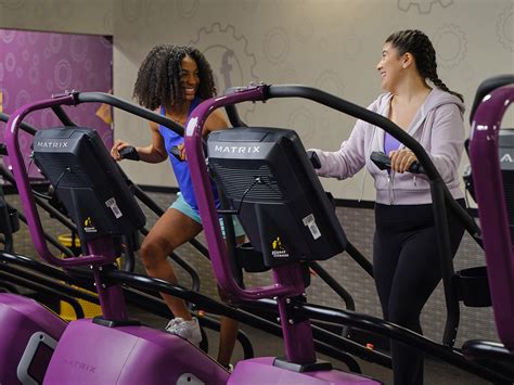 PLANET FITNESS INVITES TEENS TO WORK OUT FOR FREE ALL SUMMER LONG FROM