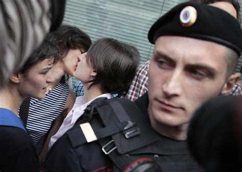 Russian Gay Rights Activists Detained More Anti Gay Activity On The Rise News Opinion On