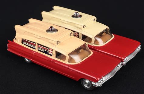 Corgi Toys 437 Superior Ambulance Qdt