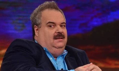 Gilberto Barros diz que baterá em gays que se beijarem na sua frente Guia Gay São Paulo