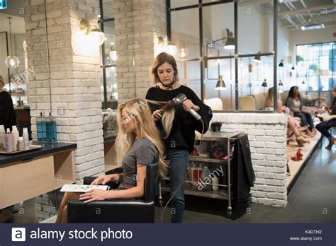 Hair Blonde Blow Dry Hi Res Stock Photography And Images Alamy