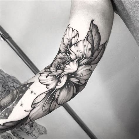 160 Gorgeous Peony Tattoos Designs With Meanings 2023