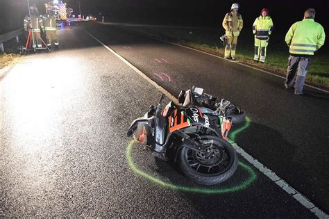 J Hriger Motorradfahrer Stirbt Bei Zusammensto Mit Auto Stimme De