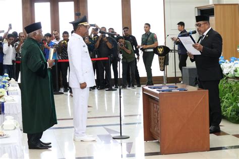 Gubernur Maluku Lantik Rakib Sahubawa Jadi Penjabat Bupati Malteng