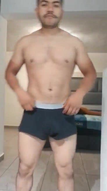 Preview Big Muscles Hot Guy On Cam Str8 ThisVid